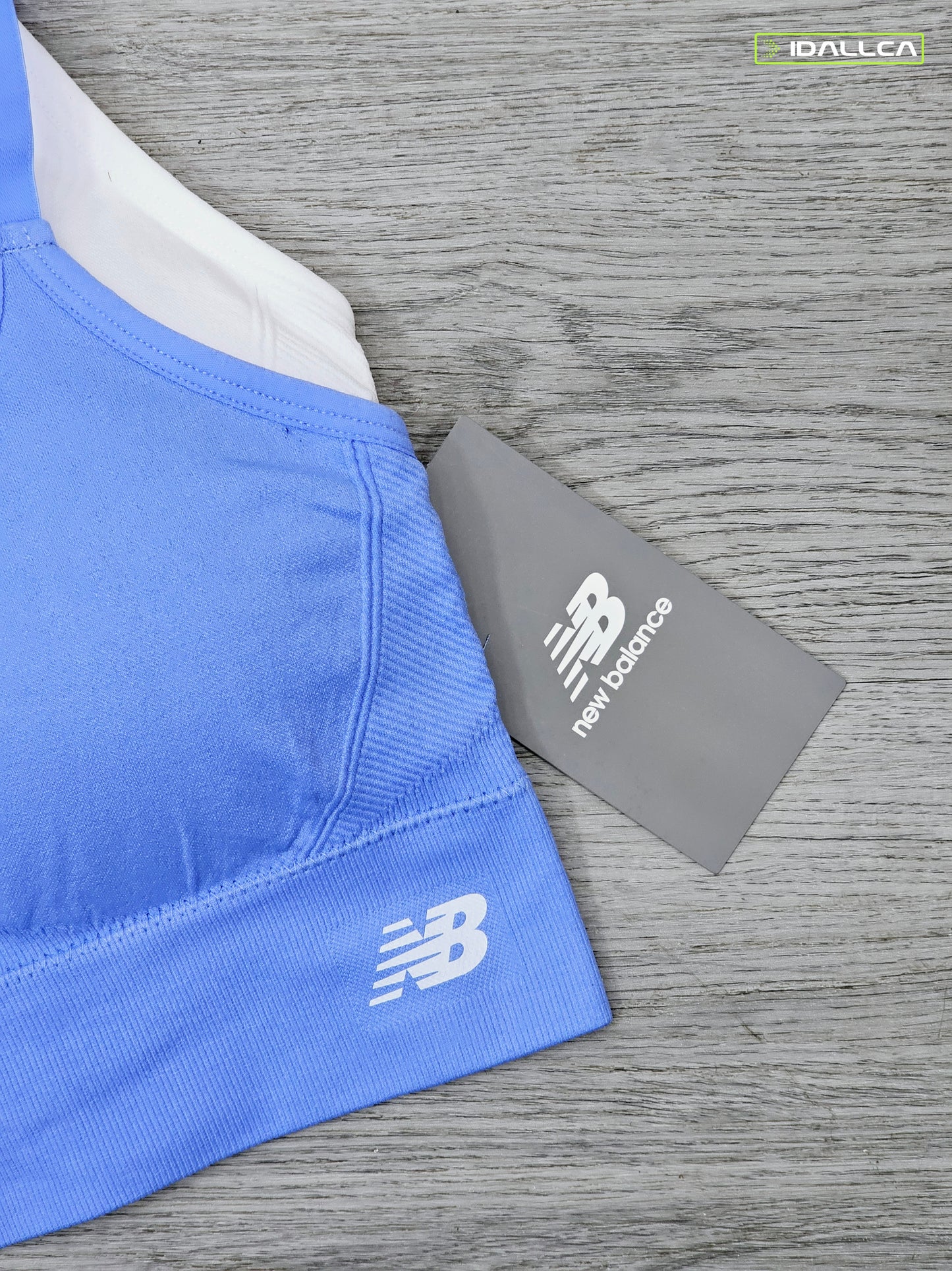 Top, NEW BALANCE