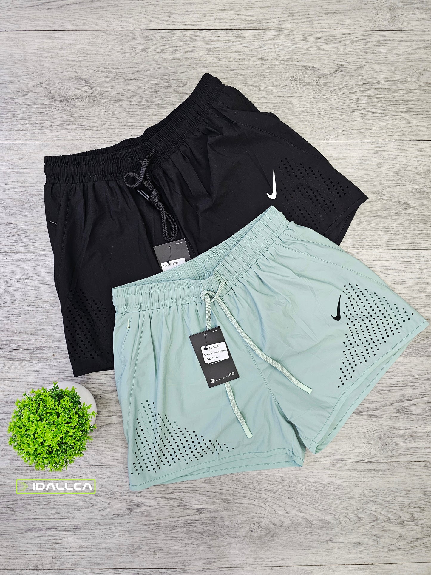 Short running, Nike
