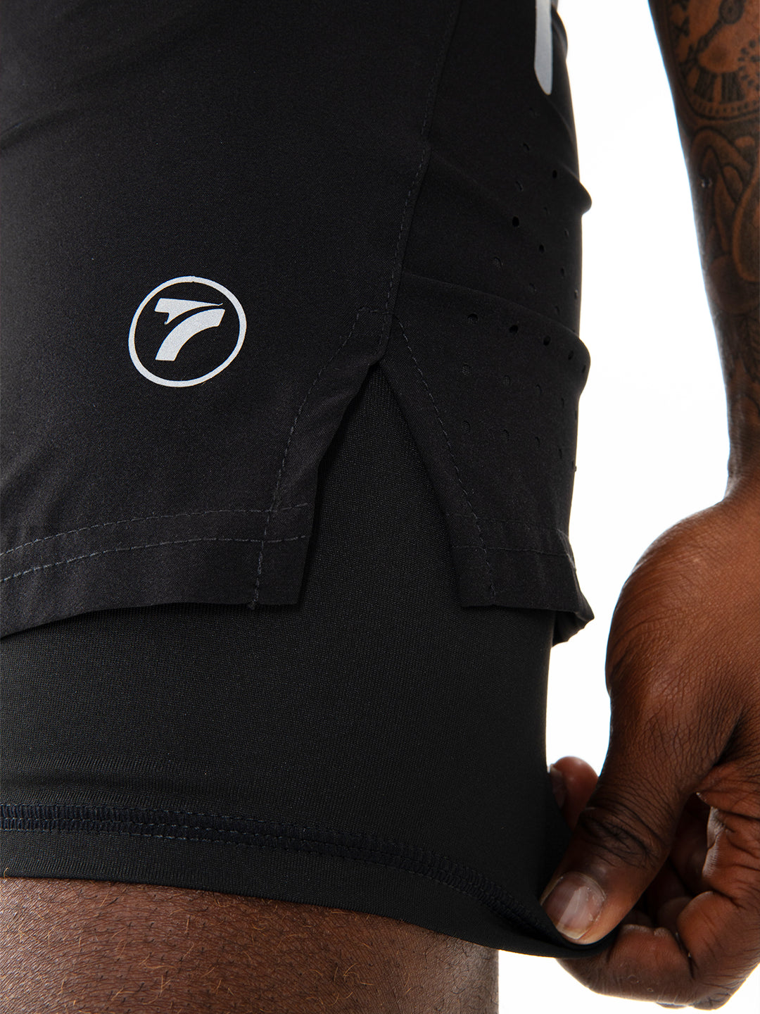 Short caballero, Tenfit