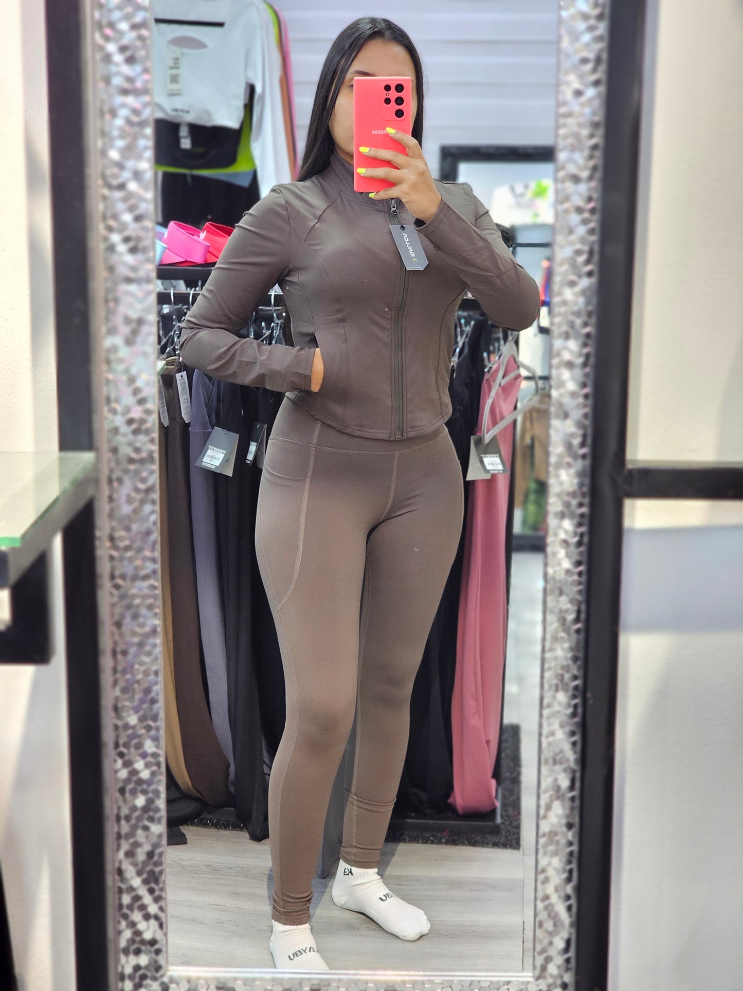 Conjunto 2P, ID