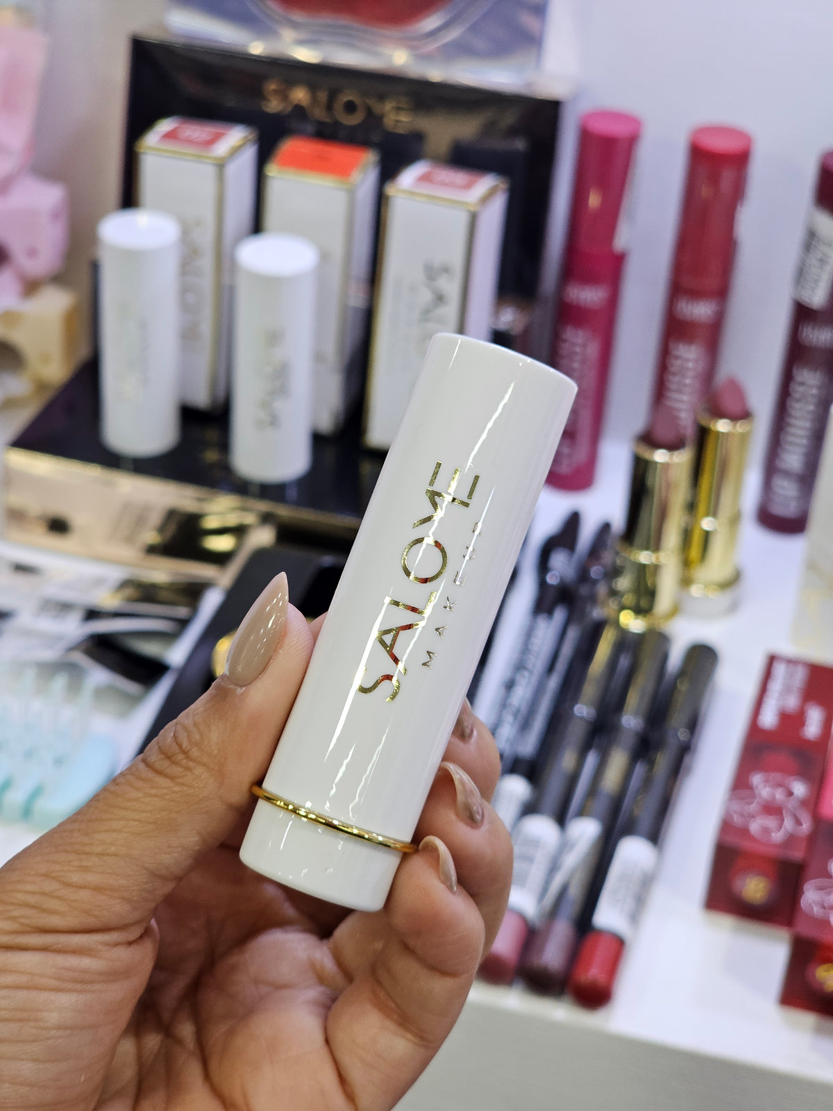 Labial, Salome