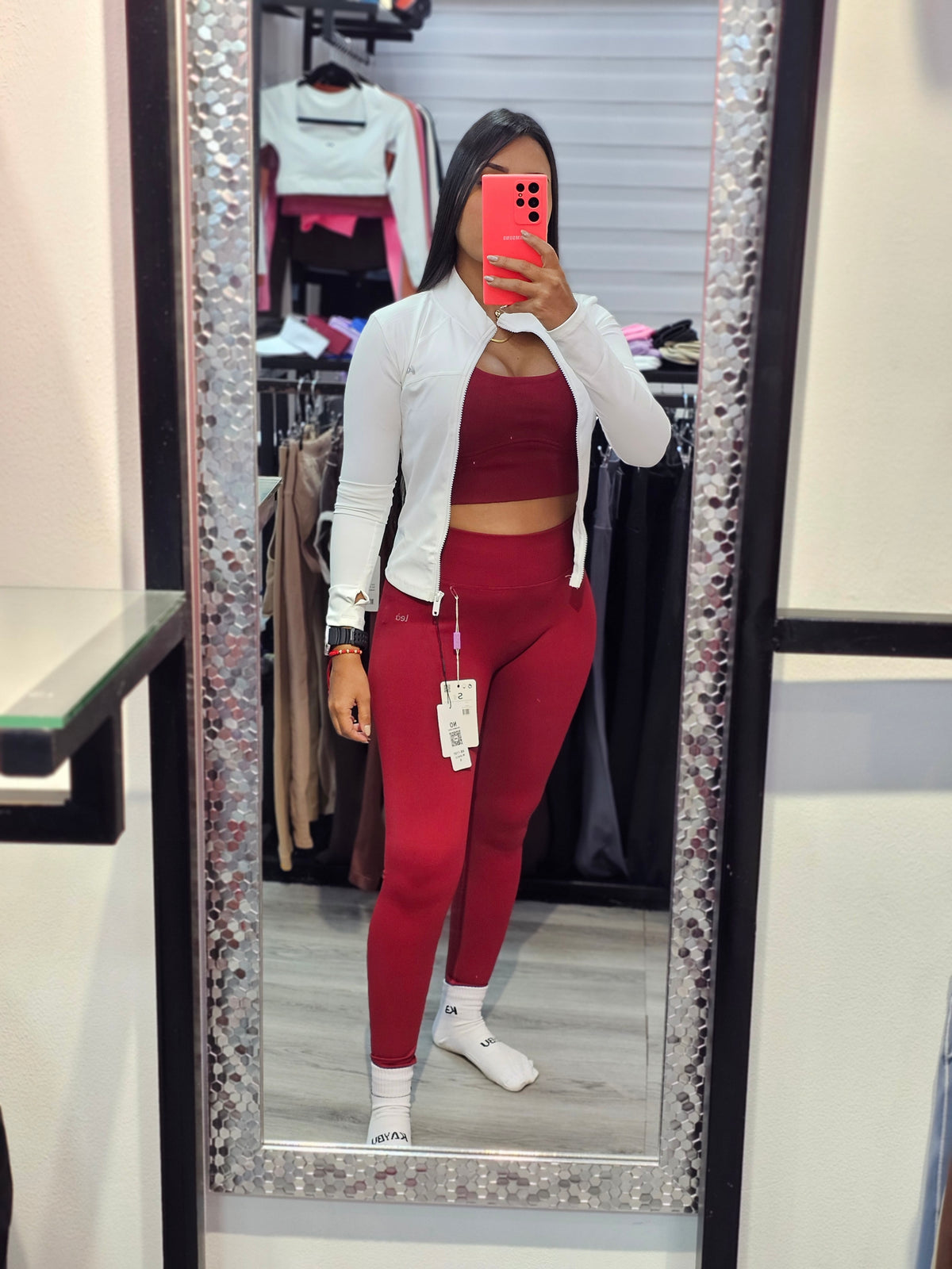 Conjunto 2P, Lea