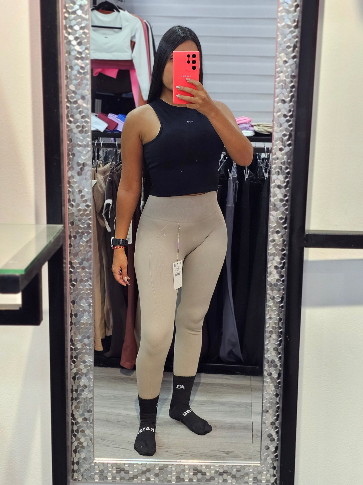Conjunto 2P, Lea