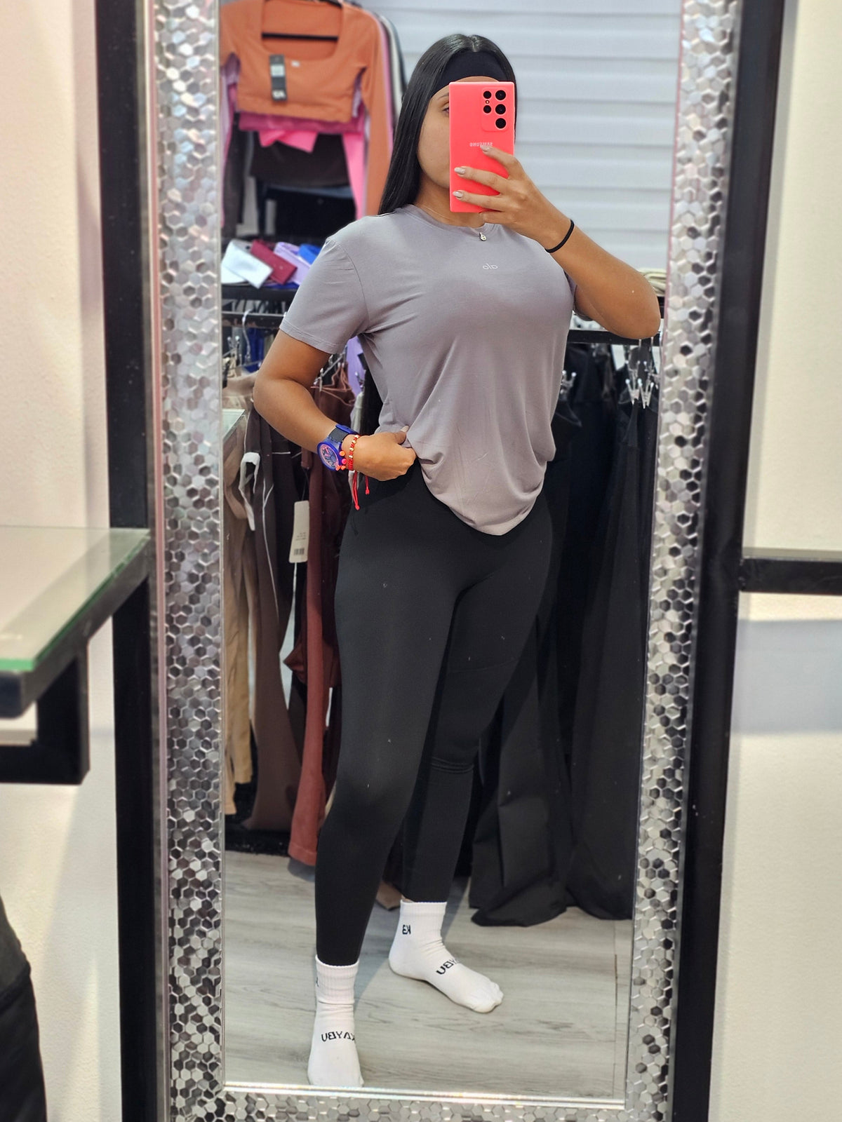 Conjunto 2P, Alo