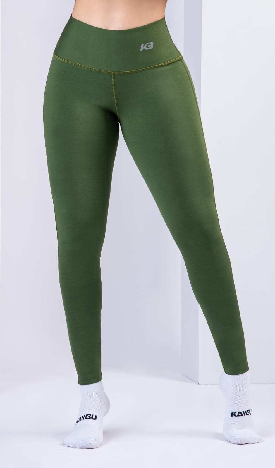 Leggins unicolor, Kaybu