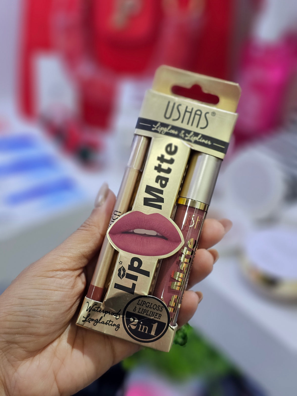 Labial + delineador, Ushas